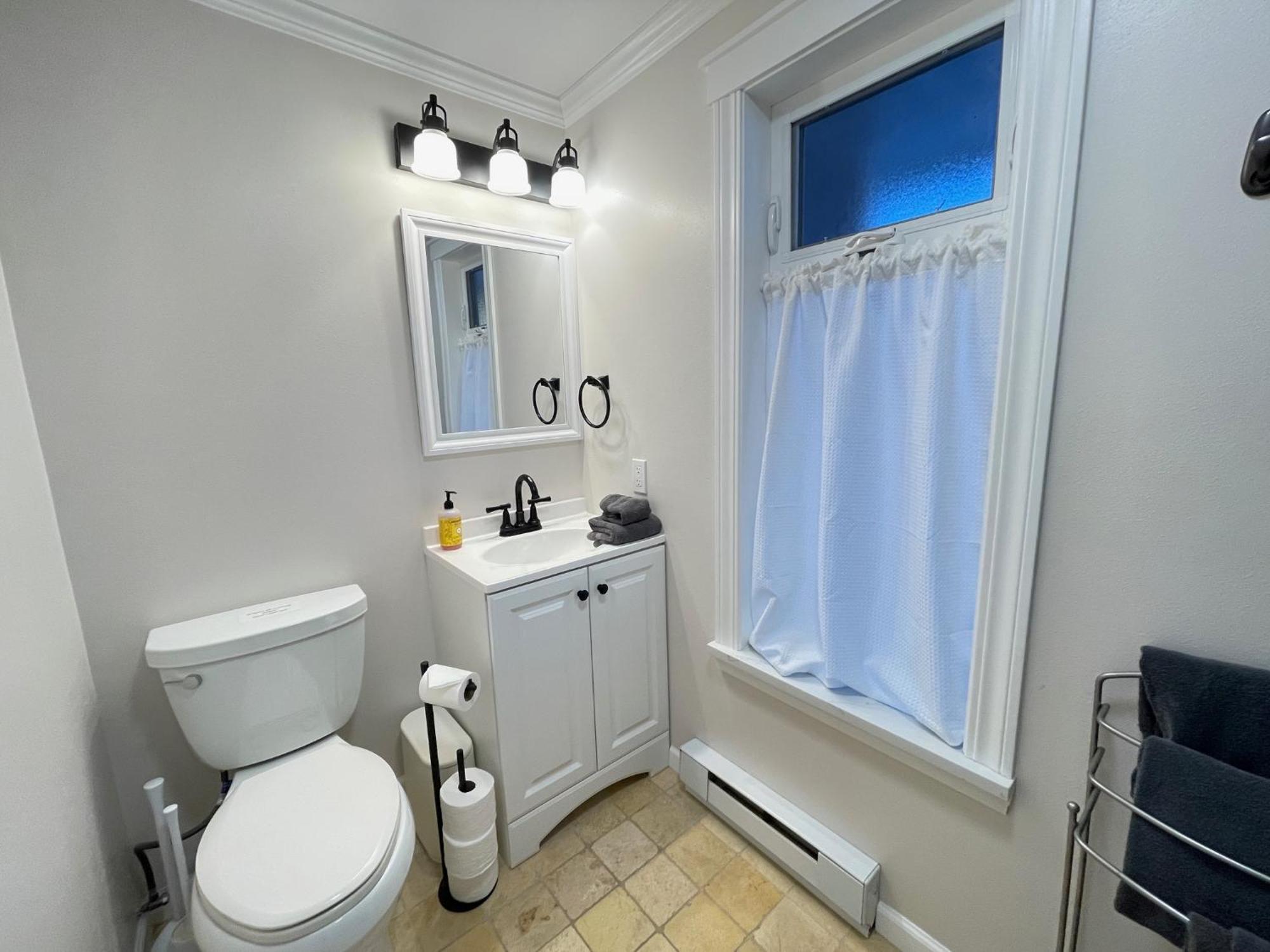 Puget Sound Chic Romantic Cottage With Private Beach Access & Gated Entry Port Ludlow Zewnętrze zdjęcie
